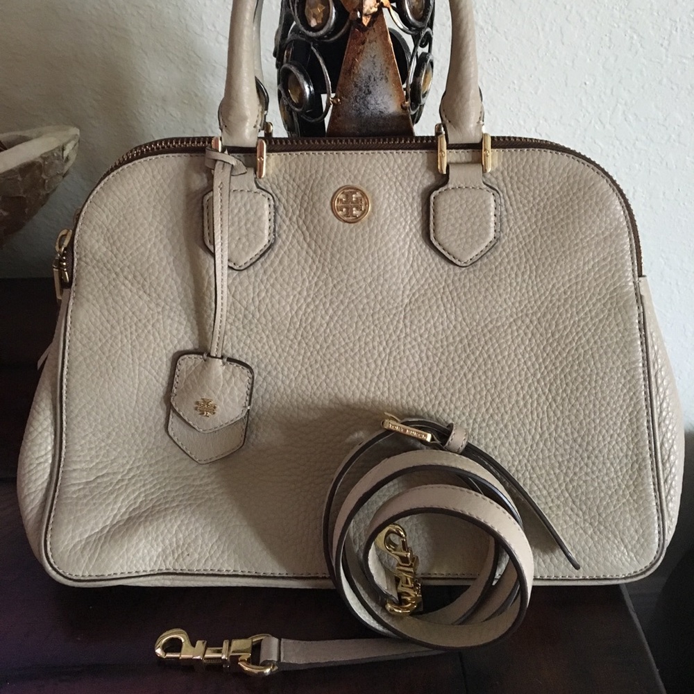 Beige leather bag